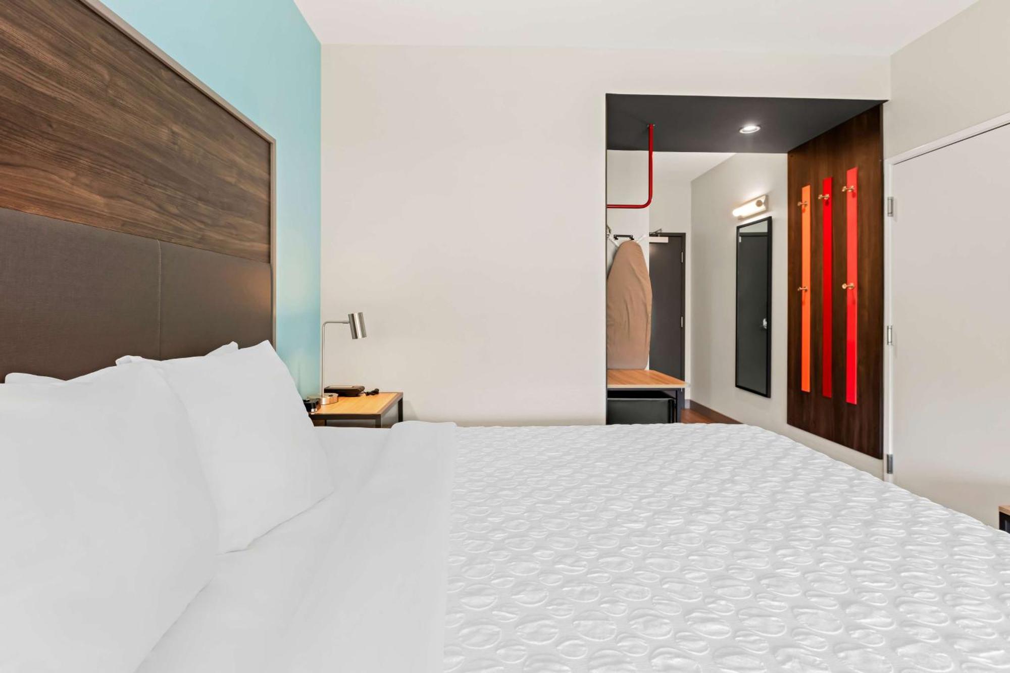 Tru By Hilton Blue Ridge Parkway Hotel Asheville